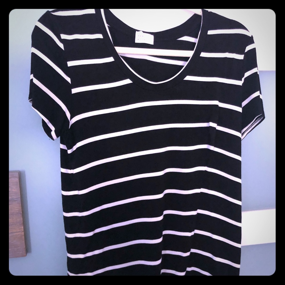 Black w/ white stripes shirt (Lg)